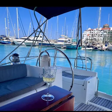 Luxury Yacht 
